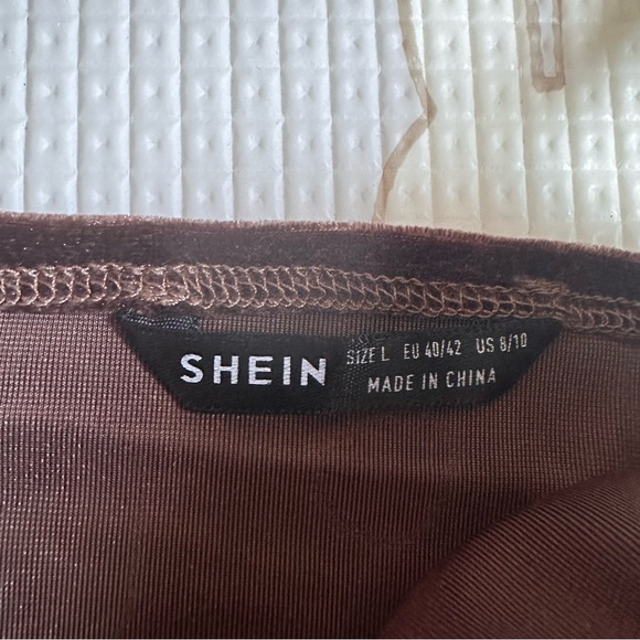 SHEIN brown velvet too corset style - Picture 4 of 4
